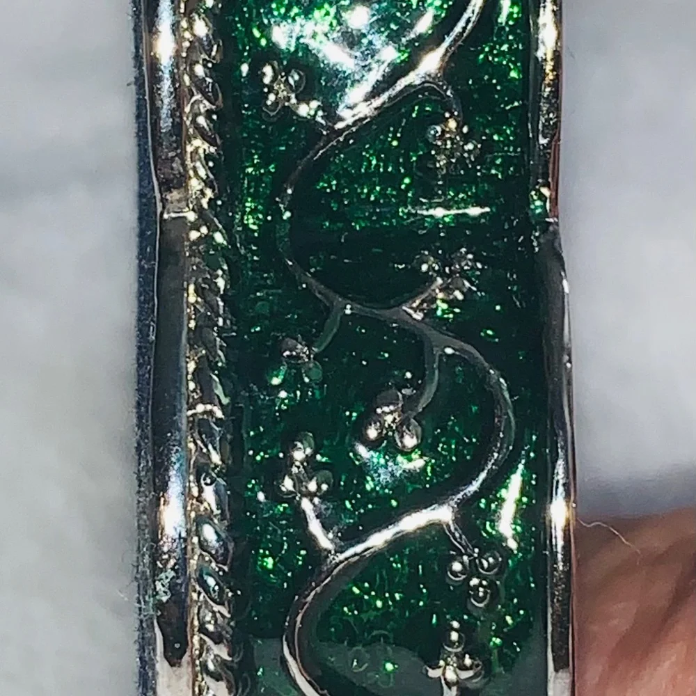 Emerald Green Enamel Trinket Box - Picture 3 of 5